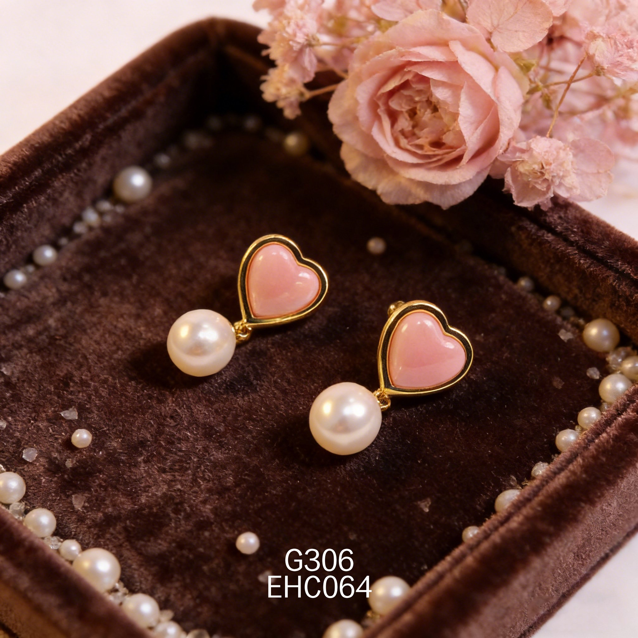 電鍍黃金女皇貝珍珠耳環