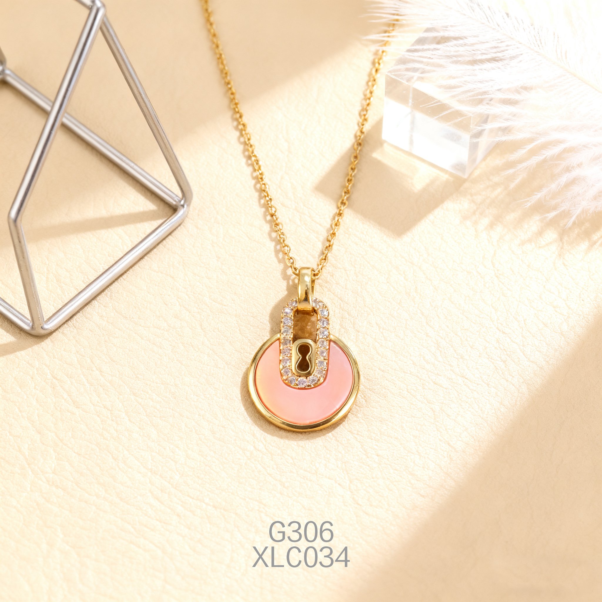 電鍍黃金時尚女皇貝項鍊