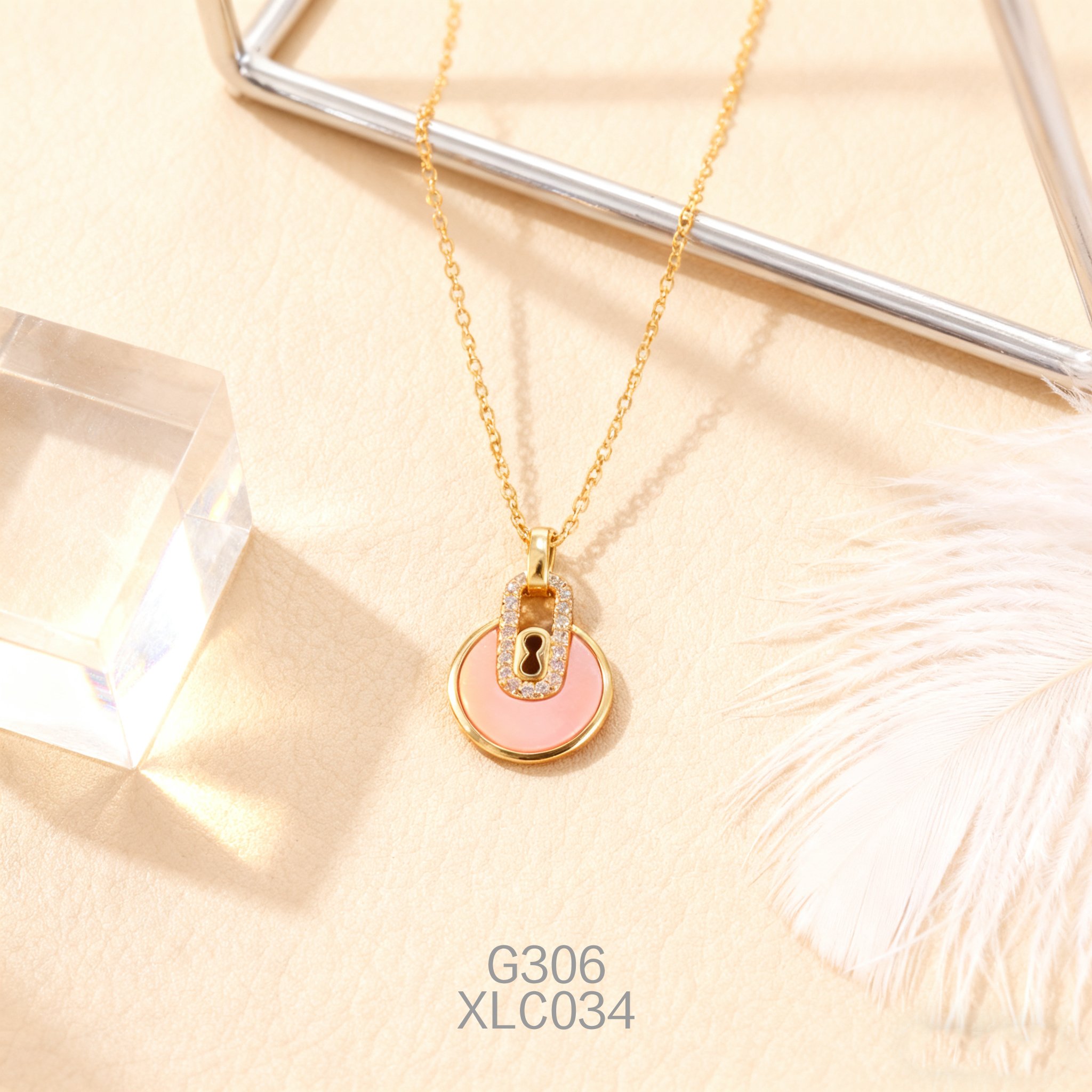 電鍍黃金時尚女皇貝項鍊