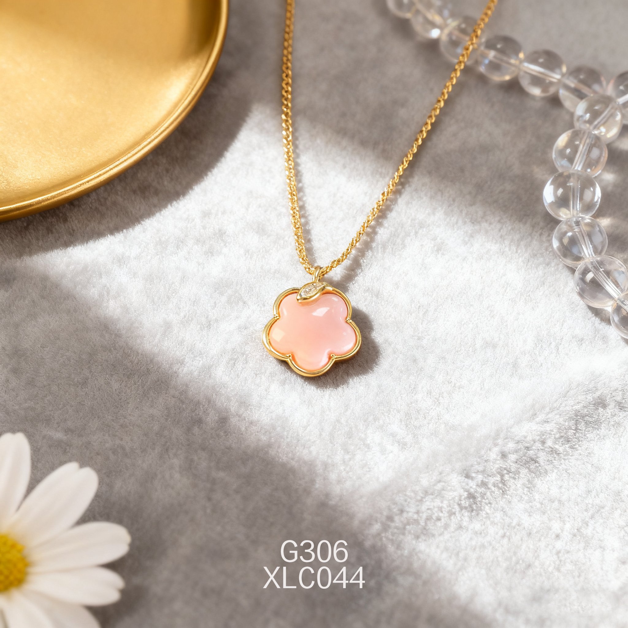 Gold-plated 12.5mm Plum Blossom Zirconia Abalone Necklace