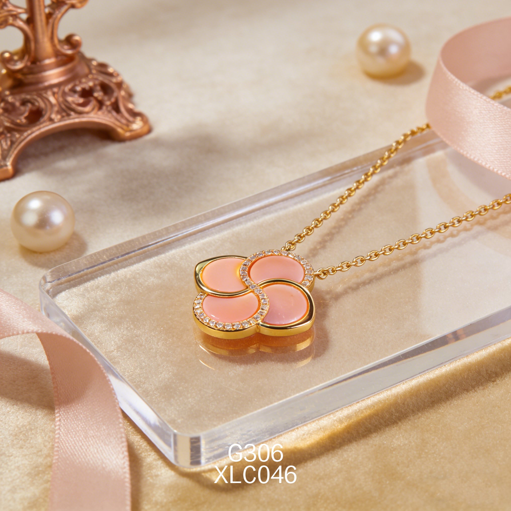 電鍍黃金鋯石四葉草女皇貝項鍊