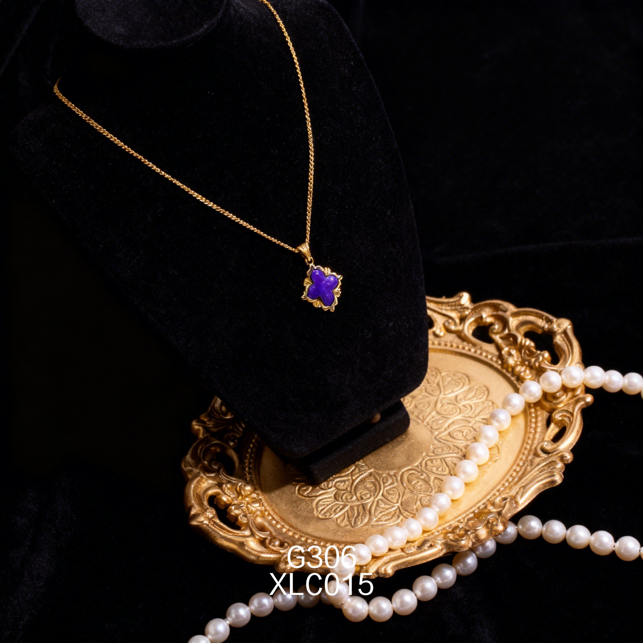 電鍍黃金四葉草 12.5 x 14mm 青金項鍊