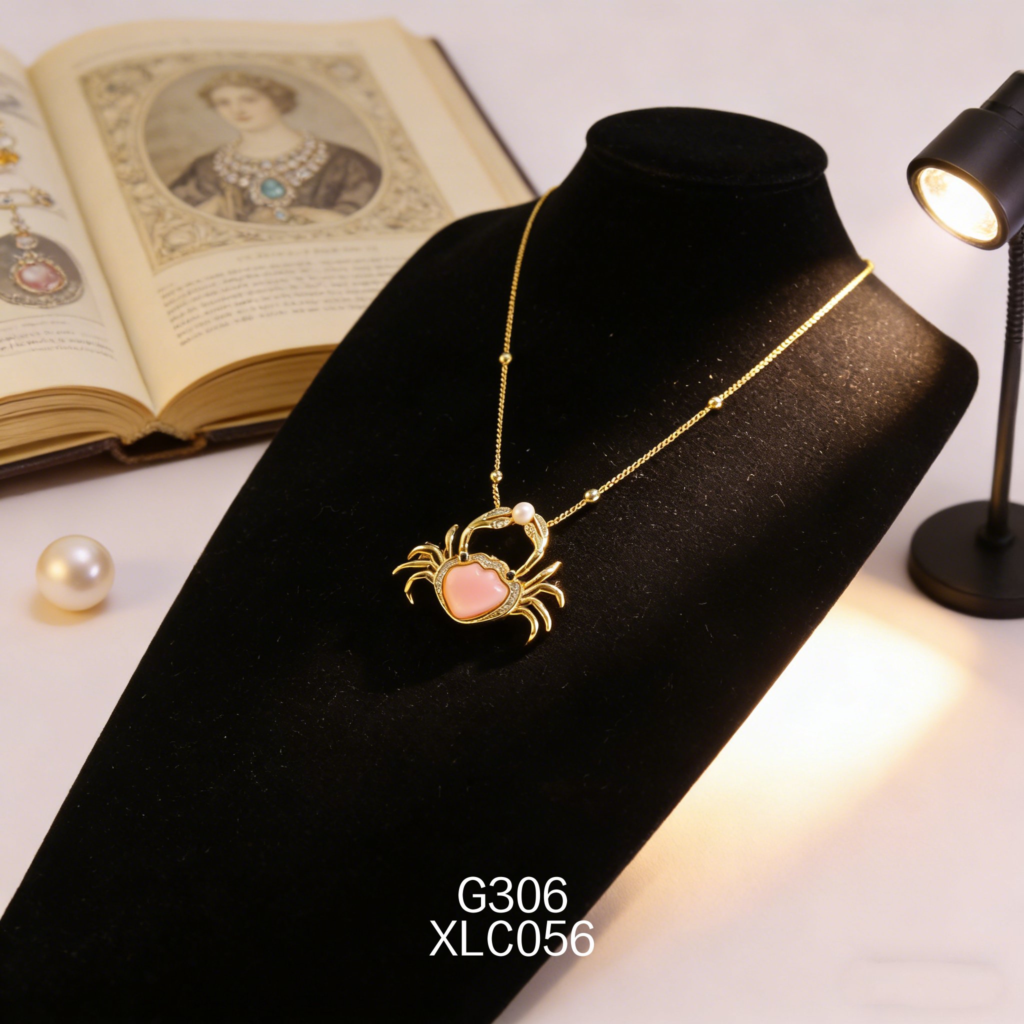 Gold-plated Akoya 35-40mm Abalone Crab Brooch Necklace