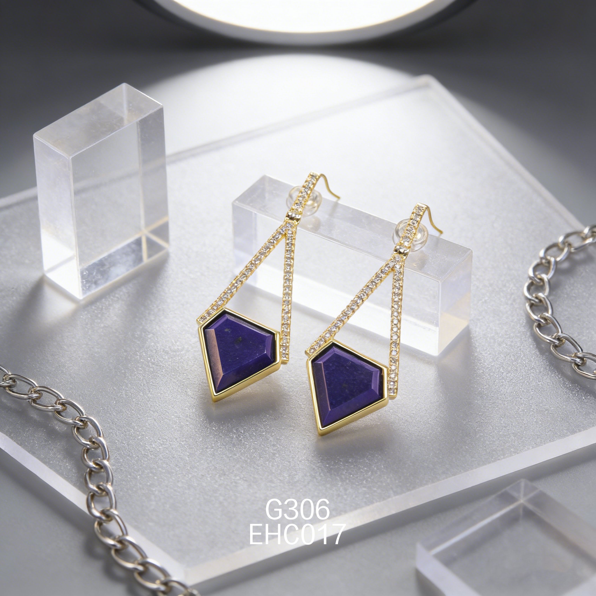 電鍍黃金 13mm 鑽三角青金耳環