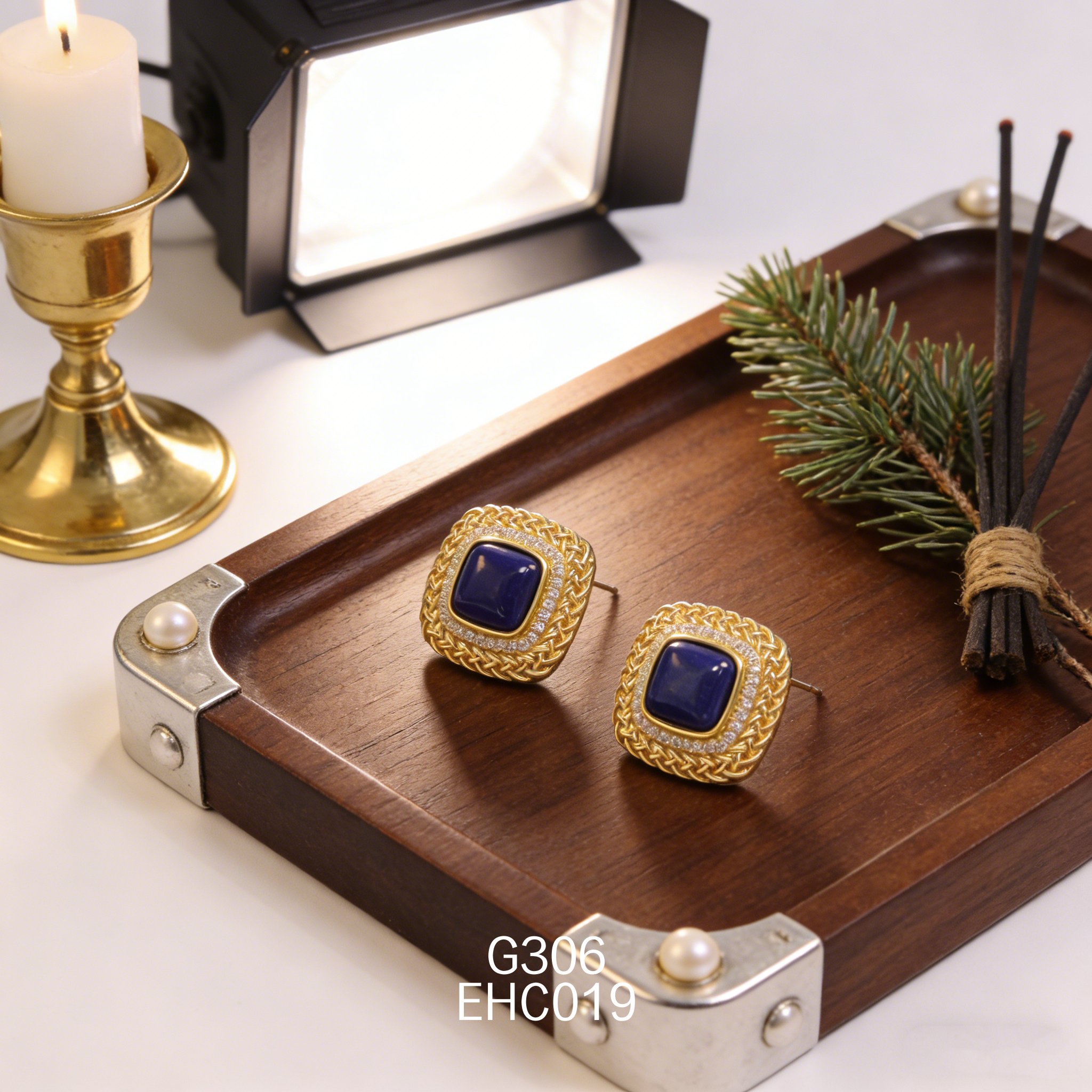 電鍍黃金 8mm 鋯石網紋青金石耳環