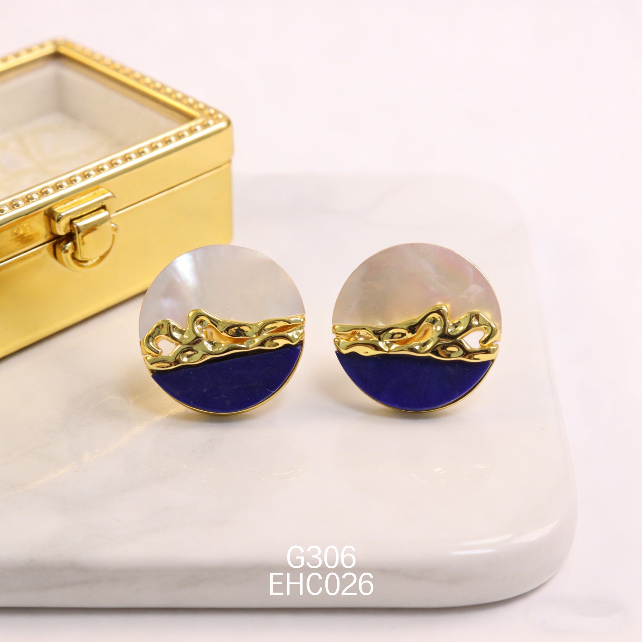 電鍍黃金白貝青金石小眾高級耳環