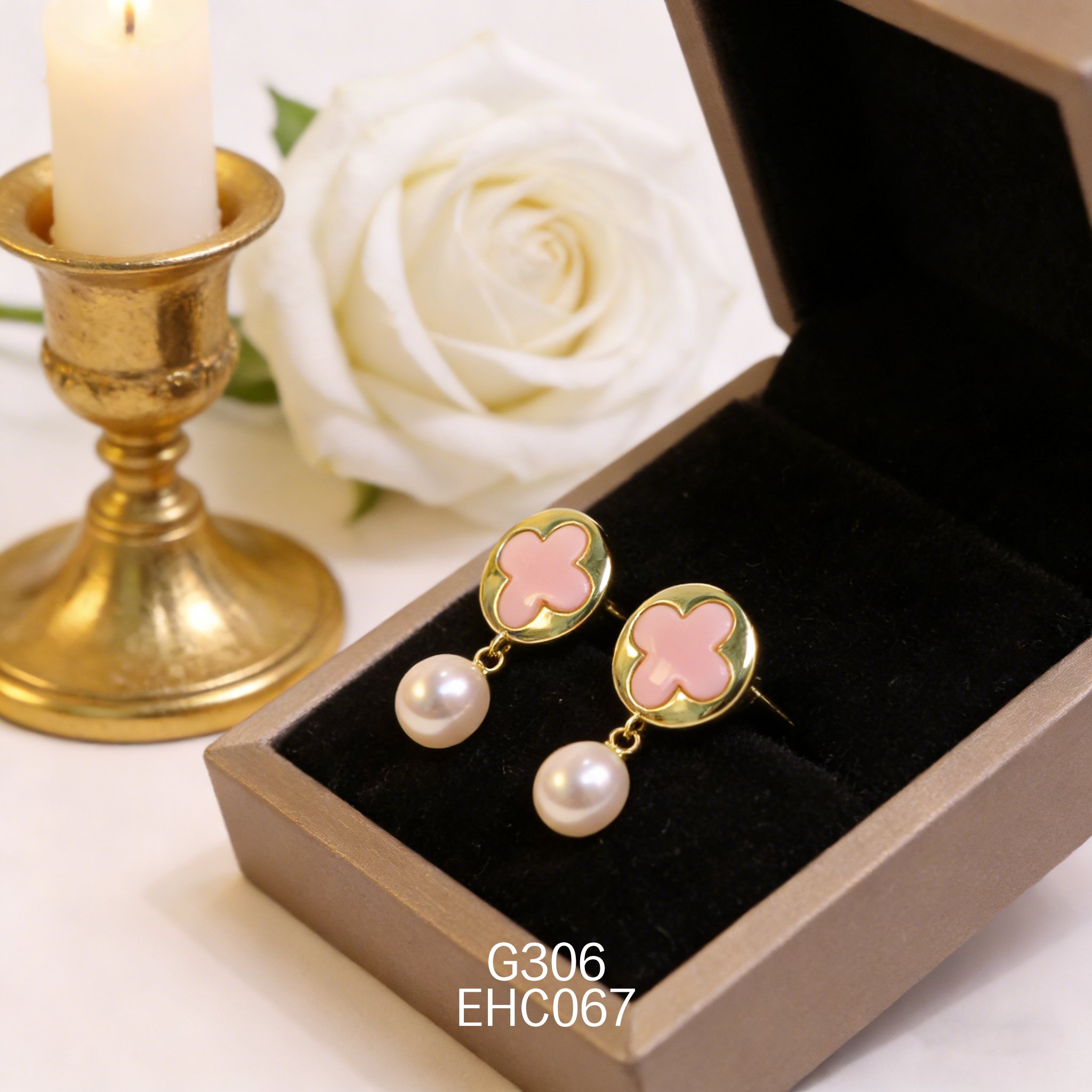 電鍍黃金女皇貝淡水珠耳環